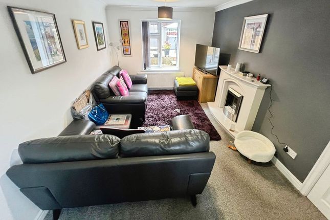 2, The Crescent, Bolton photo 2