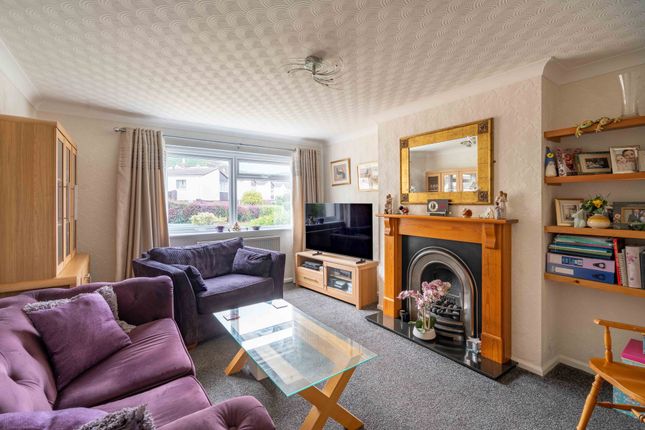 24 Gwynan Park, Penmaenmawr photo 2