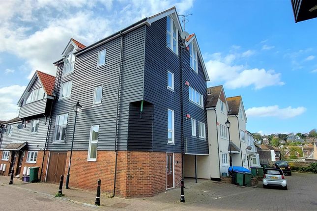 Thumbnail Flat for sale in Newmans Close, Hythe