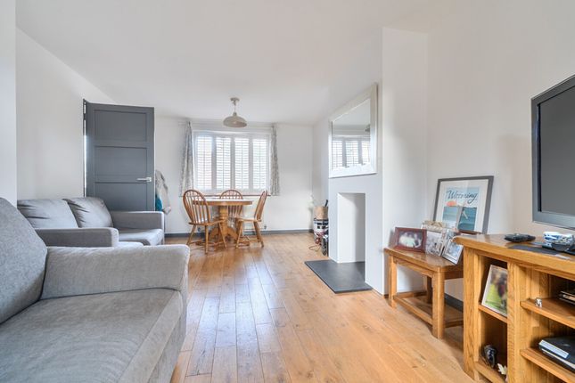 7 Summerfield Road, Chichester photo 3