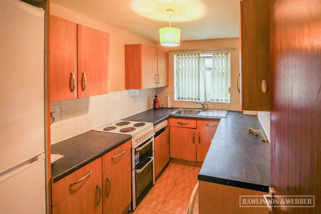 Flat 1, 114, Molesey Avenue, West Molesey photo 4