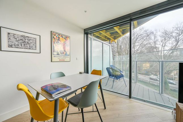 Flat for sale in Churchyard Row, Elephant And Castle, London