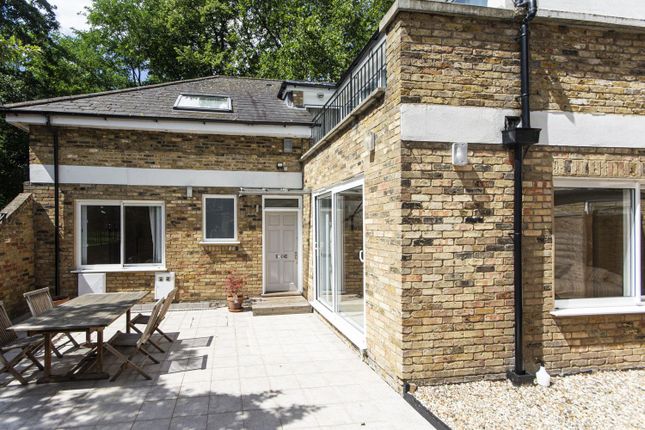 Thumbnail Detached house to rent in Windmill Drive, London