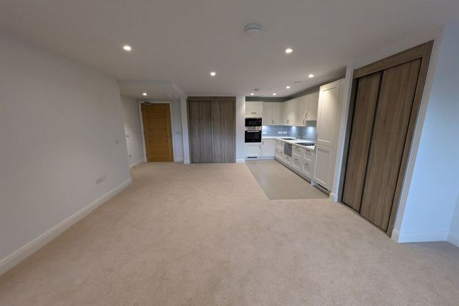 Apt 19, Chapelwood, Wilmslow photo 4