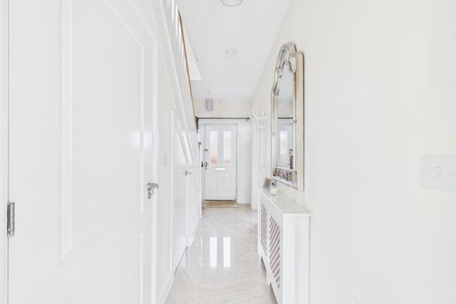 9, Collingwood Avenue, Barton photo 3