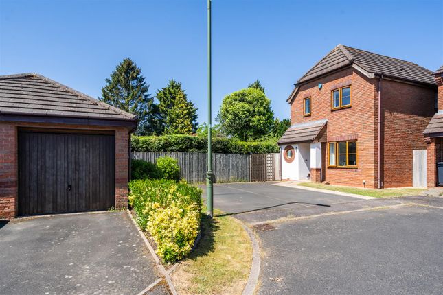 2 Enderby Close Bentley Heath_1.Jpg