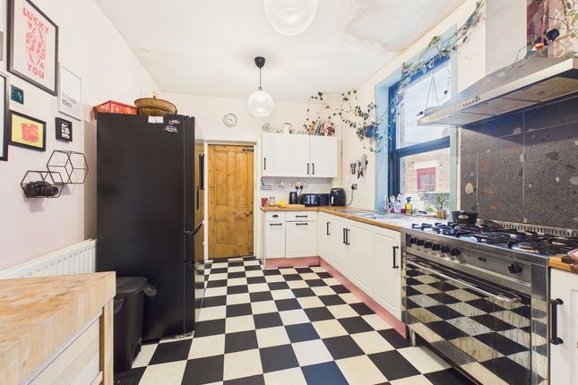 24 Simonburn Avenue, Newcastle Upon Tyne photo 4