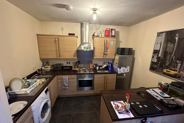 85, PONTYPRIDD photo 5