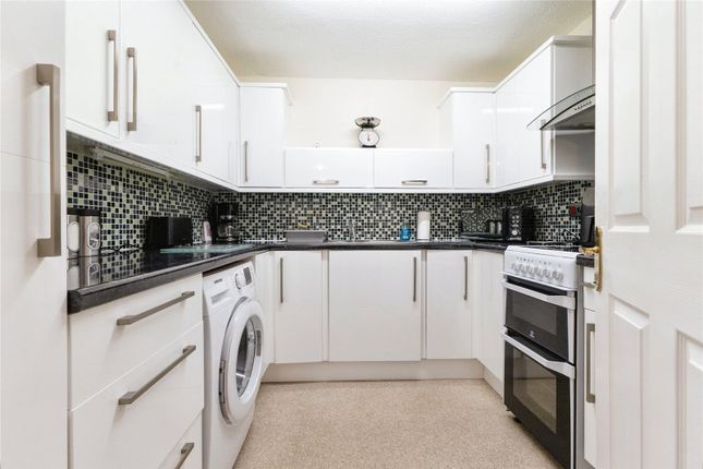 19, Wycliffe Court,, Durham photo 2