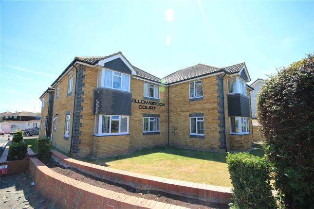 Flat to rent in Old Salts Farm Road, Lancing, West Sussex