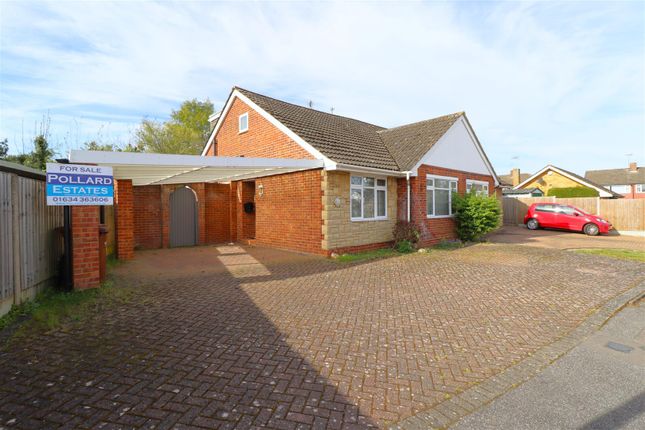 Semi-detached bungalow for sale in Norman Close, Hempstead, Gillingham