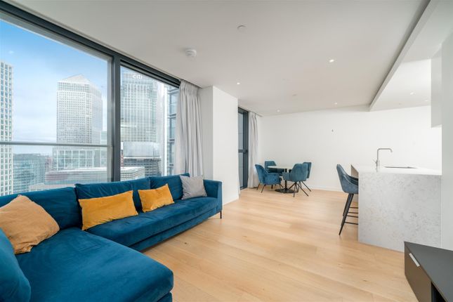 Thumbnail Flat to rent in Hampton Tower, South Quay Plaza