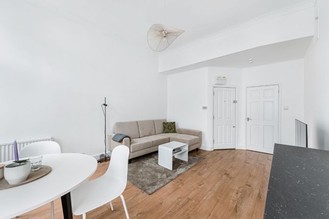 29 Comeragh Road, Greater London photo 4