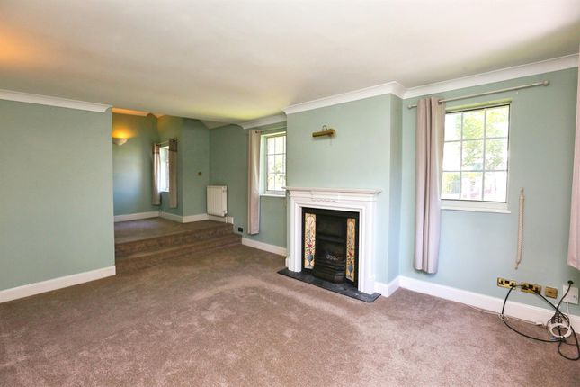 49, The Avenue, Fareham photo 3