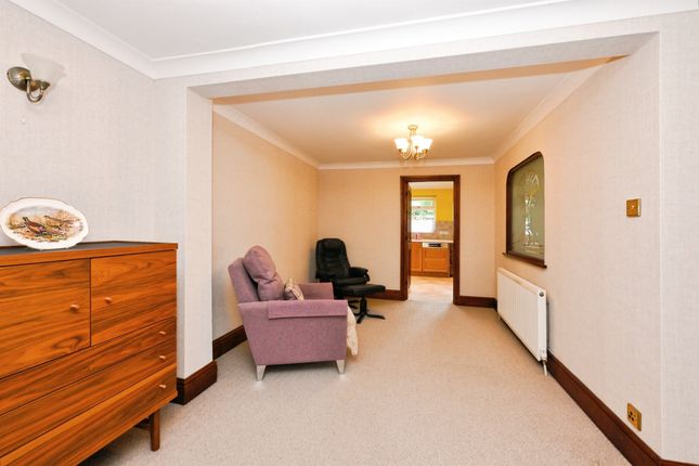 74, Elmbridge, Harlow photo 4