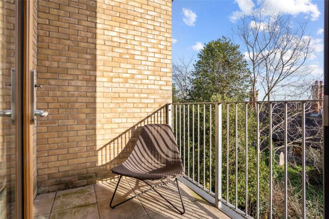 Flat 8 Royal House,, Church Road, London photo 4