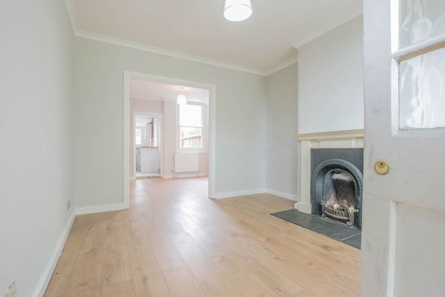 End terrace house to rent in Burford Place, Hoddesdon