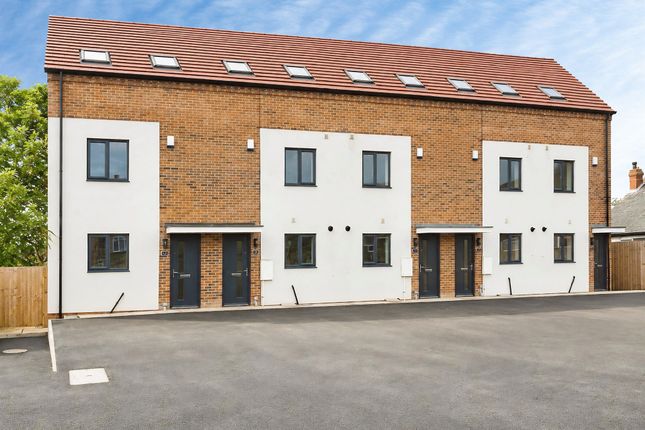 4-bed house on 3, Oakland Place, Pontefract, £270,000