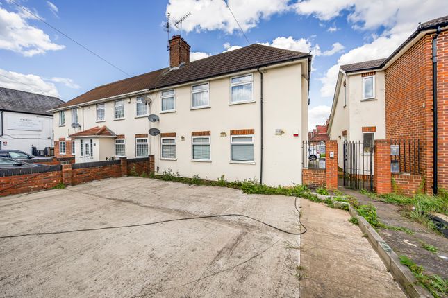 Thumbnail Flat to rent in Pinner Road, Northwood