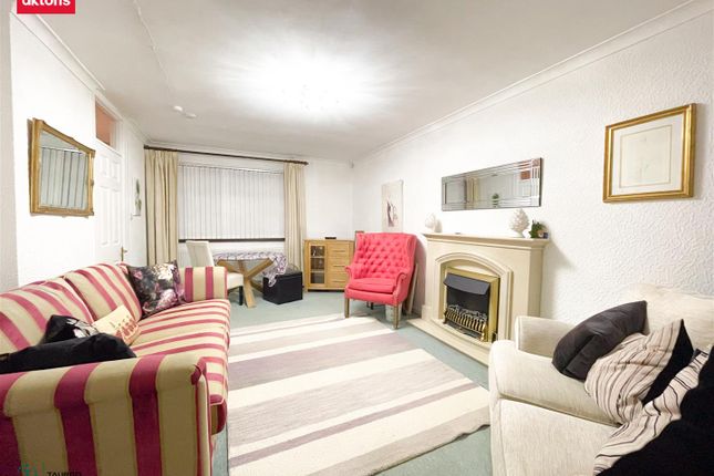 10, St. Margarets Road, Caerphilly photo 3