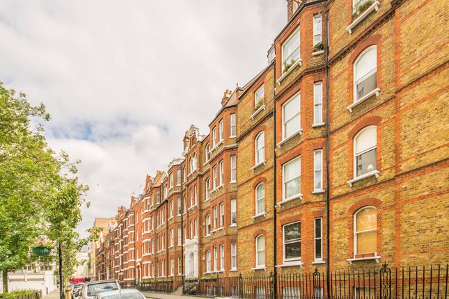 Thumbnail Flat to rent in Luxborough Street, Marylebone, London