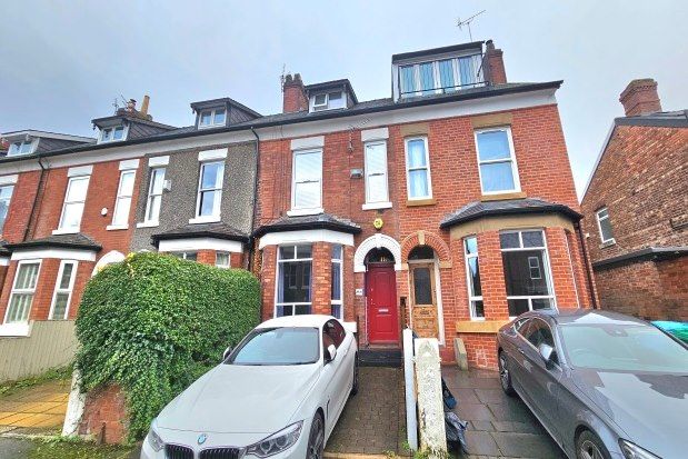 Thumbnail Flat to rent in Warwick Avenue, Manchester