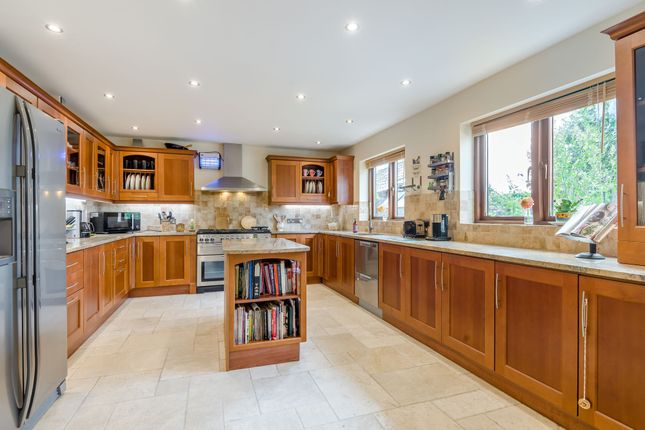 Perristone House, Caldicot photo 4