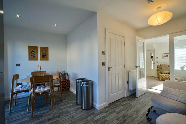 99325ee4-73E2-4A9c-9F99-Cfc36Eec805E