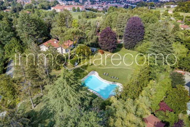 Villa for sale in Vicinanze Golf Villa D'este, Montorfano, Como, Lombardy, Italy