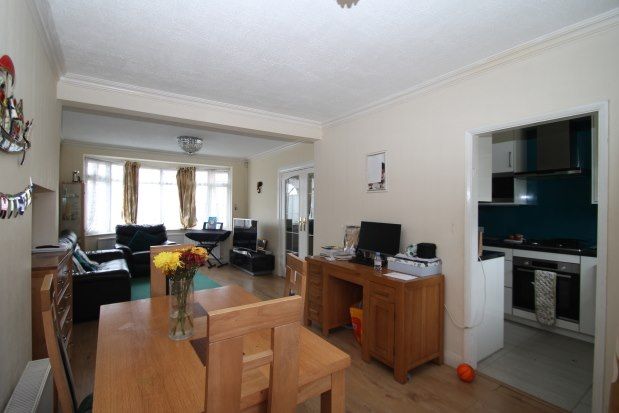 Terraced house to rent in Dibdin Road, Sutton