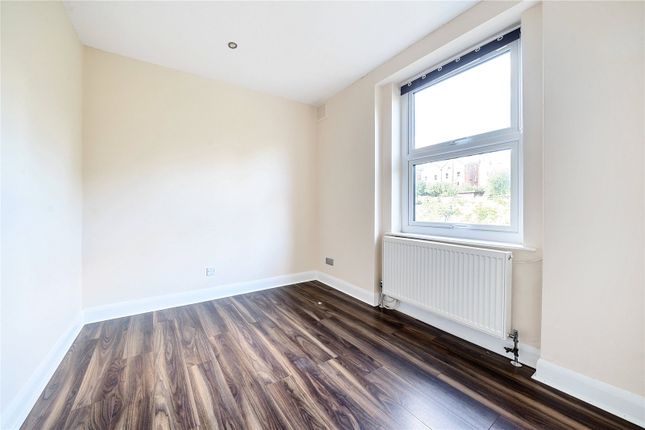 Flat for sale in Constantine Road, London