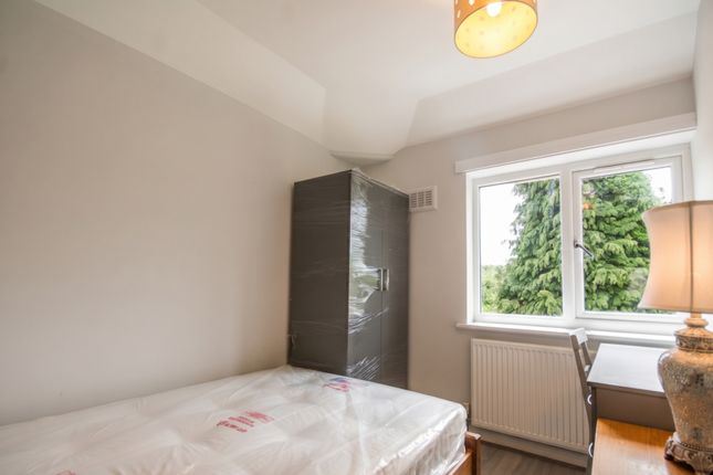 Poole Crescent, Birmingham photo 3