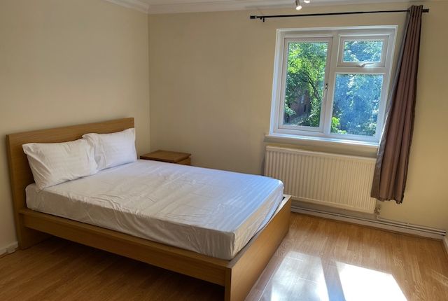 Thumbnail Flat to rent in St. Mary's Road, London