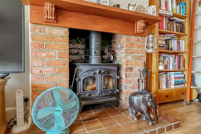 3, Worthing Road, Littlehampton photo 4