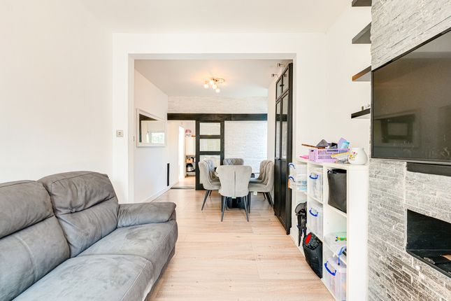 341, Fairfax Drive, Westcliff-on-sea photo 4
