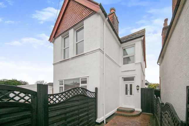 Detached house for sale in Olivers Close, Clacton-On-Sea