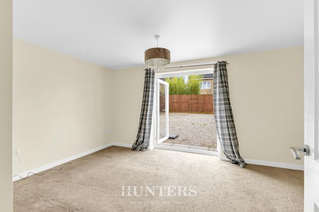 127, Martindale Crescent, Manchester photo 3