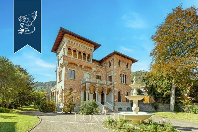 Thumbnail Villa for sale in Vittorio Veneto, Treviso, Veneto