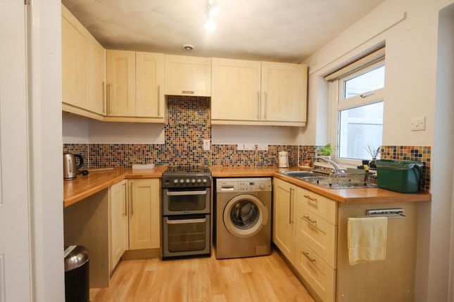 7 Philippa Close, Ely photo 3