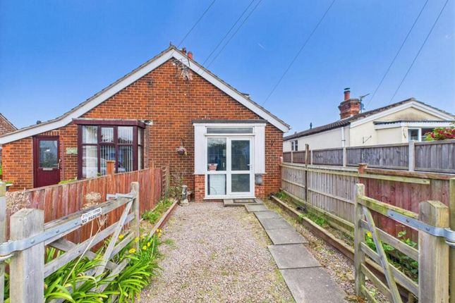 2-bed house on 34, Waterloo Road, Mablethorpe, £100,000