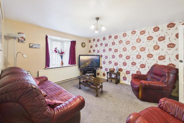 4, Damon Close, Peacehaven photo 3