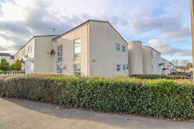 Thumbnail Flat to rent in Milwards, Harlow