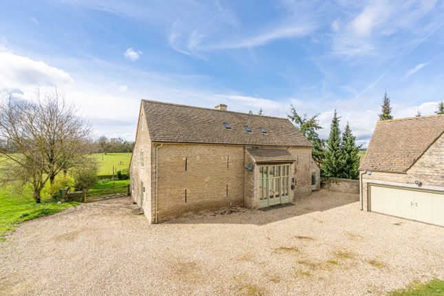 Barn conversion to rent in Upton, Tetbury