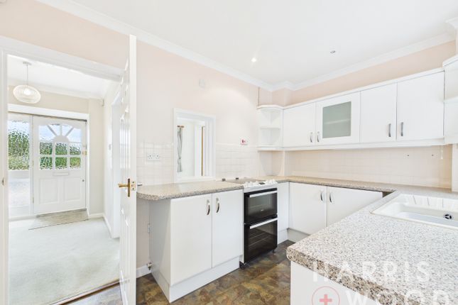 45 Anthony Close, Colchester, Essex photo 3