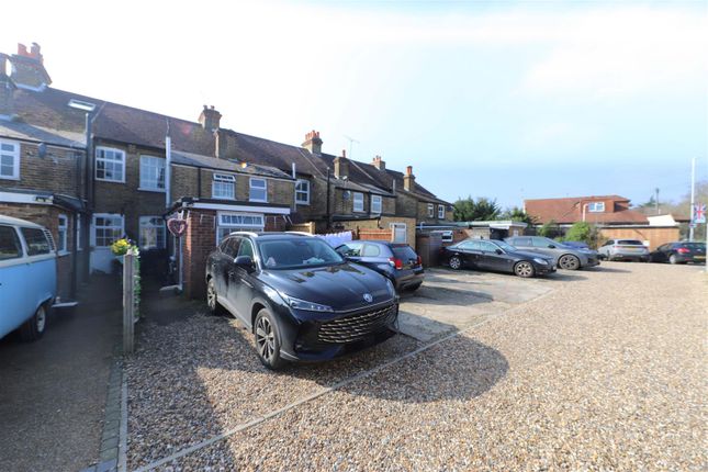 2-bed house on 19 Ivy Cottages, Uxbridge Road, Hillingdon, £425,000