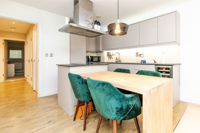 Flat 21, Empire House, Bessemer Road, Welwyn Garden City photo 2