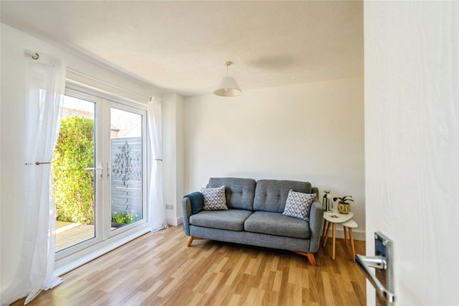 9, Merlin Way, West Sussex photo 4