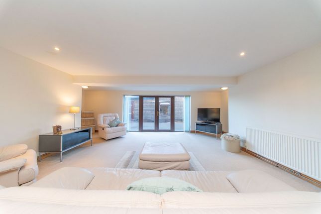 56 Jamphlars Road, Lochgelly photo 4