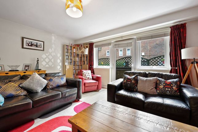 Thumbnail Flat for sale in St Mary Graces Court E1, Tower Hamlets, London,