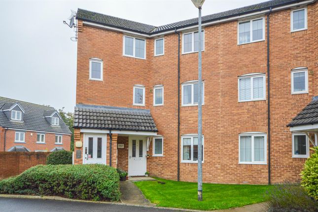 Flat for sale in Lapwing View, Horbury, Wakefield